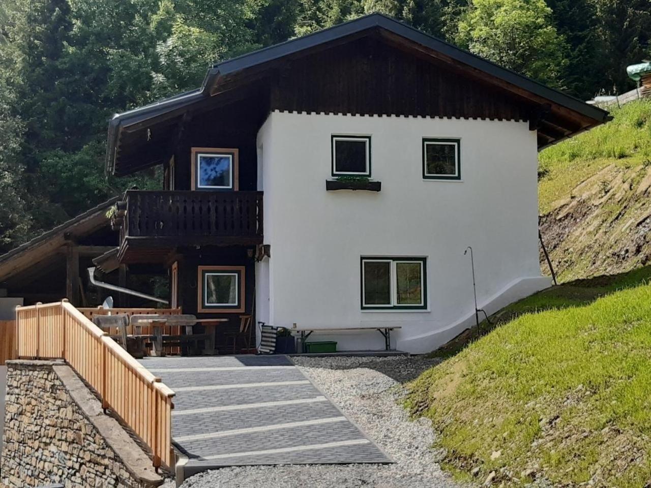 Grades Wunderschones Ferienhaus In Feistritz Mit Terrasse 빌라 외부 사진